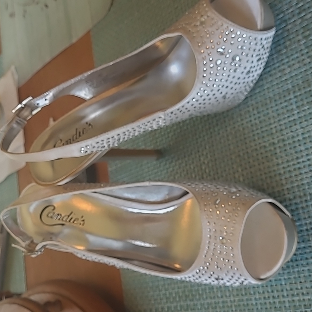 Candie's Silver Satin Diamond Studded Slingback Open Toe Spiked 3" Heel Shoe